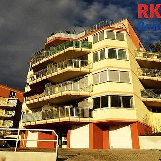 Pronájem bytu 1+kk a garsoniéry 35 m² Mladá Boleslav, Laurinova