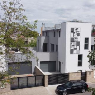 Prodej bytu 3+kk 74 m² Praha Lhotka, Slepá I