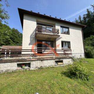 Prodej rodinného domu 250 m² Podolí