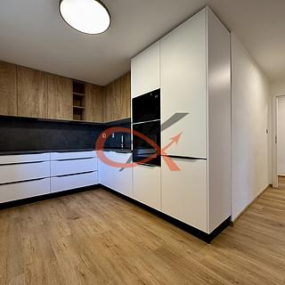 Pronájem bytu 2+1, 76m²