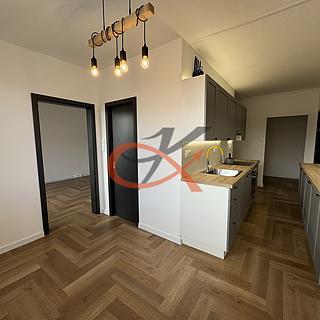 Pronájem bytu 3+1 70 m² Rožnov pod Radhoštěm