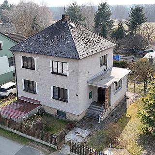 Prodej rodinného domu 360 m&sup2; Halámky