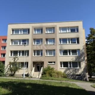 Pronájem bytu 3+kk 73 m² Beroun