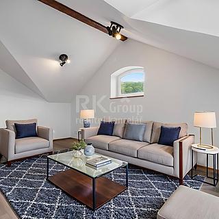 Prodej bytu 4+kk 118 m² Komárov