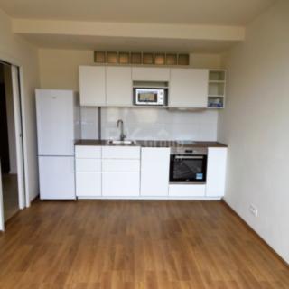 Pronájem bytu 2+kk 42 m² Praha