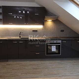 Pronájem bytu 3+kk 72 m² Beroun