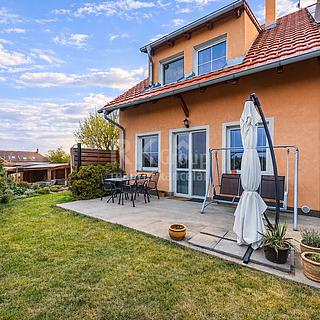 Prodej rodinného domu 155 m² Postřižín, Šípková