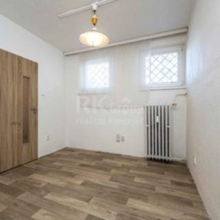 Pronájem kanceláře 46 m² Praha Hostivař, Záveská