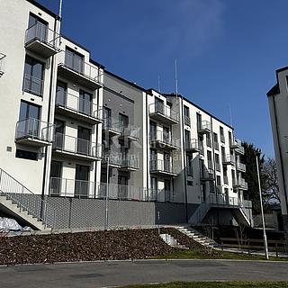 Prodej bytu 1+kk a garsoniéry 44 m² Český Brod, Zborovská