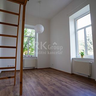 Pronájem bytu 2+kk 45 m² Komárov