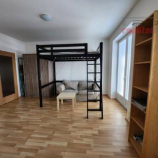 Pronájem bytu 1+kk, garsoniery 33 m² Brno