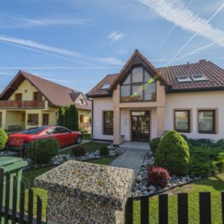 Pronájem rodinného domu 178 m² Hustopeče, U Vodojemu