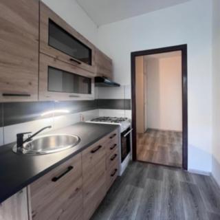 Pronájem bytu 2+1 57 m² Jirkov, K. Marxe