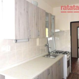 Pronájem bytu 3+1 78 m² Chomutov, Dřínovská
