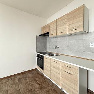Pronájem bytu 1+1 34 m² Chomutov, Jirkovská