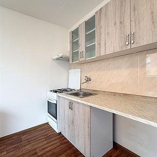 Pronájem bytu 1+1 33 m² Chomutov