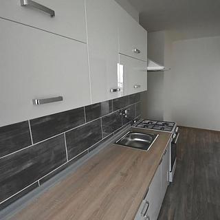 Pronájem bytu 2+1 64 m² Chomutov, Březenecká