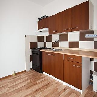 Pronájem bytu 1+1 36 m² Jirkov, Studentská