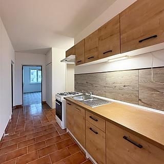 Pronájem bytu 2+1 57 m² Jirkov, Studentská