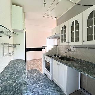 Pronájem bytu 2+1 60 m² Chomutov, Růžová
