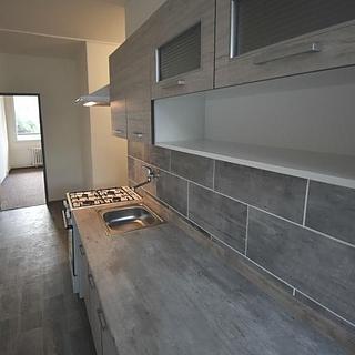 Pronájem bytu 2+1 58 m² Chomutov