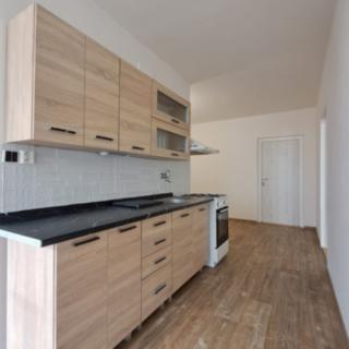 Pronájem bytu 2+1 61 m² Jirkov