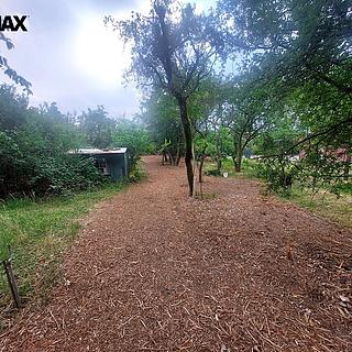 Prodej stavební parcely 1 872 m² Brno Bohunice