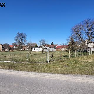 Prodej stavební parcely 2100 m&sup2; Moravské Budějovice