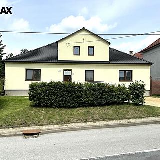 Prodej rodinného domu 418 m² Krahulov