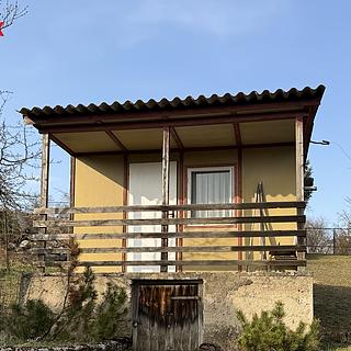 Prodej zahrady 1968 m&sup2; Výčapy