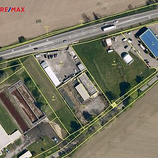 Prodej komerčního pozemku 2 316 m² Jihlava