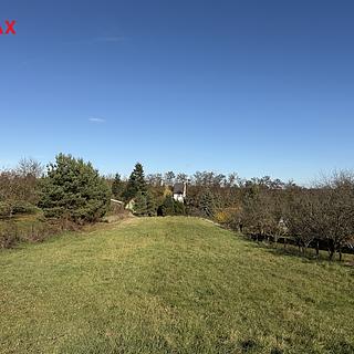 Prodej stavební parcely 2142 m² Třebíč