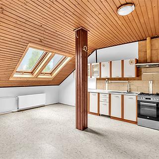 Pronájem bytu 3+kk 88 m² Hradec Králové