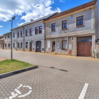 Prodej činžovního domu 166 m² Chlumec nad Cidlinou, Jungmannova