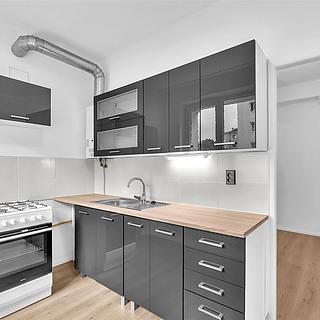 Pronájem bytu 2+1 51 m² Trutnov