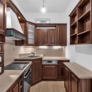 Pronájem bytu 3+1 100 m² Hradec Králové, Mánesova