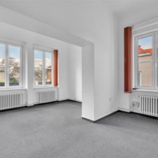 Pronájem kanceláře 104 m² Hradec Králové