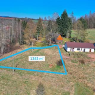 Prodej stavební parcely 1 353 m² Chotěvice