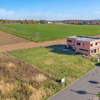 Prodej stavební parcely, 877m²