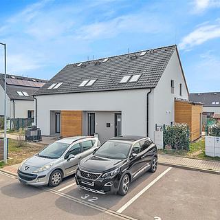 Prodej bytu 3+kk 102 m² Smiřice Rodov