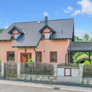 Prodej rodinného domu 165 m² Hradec Králové