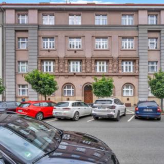 Prodej bytu 3+1 107 m² Hradec Králové