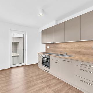 Pronájem bytu 2+kk 42 m&sup2; Hradec Králové