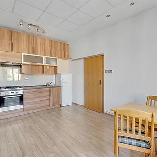 Pronájem bytu 2+kk 46 m&sup2; Hradec Králové