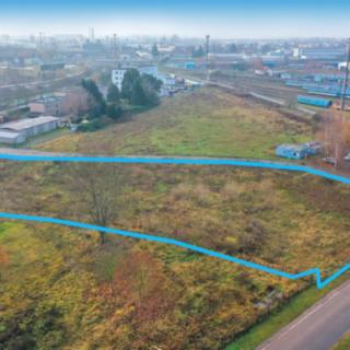 Pronájem komerčního pozemku 6825 m² Hradec Králové