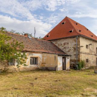 Prodej zemědělského objektu 2 500 m² Počedělice Volenice