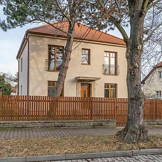 Prodej rodinného domu 235 m² Praha Běchovice, Na Korunce