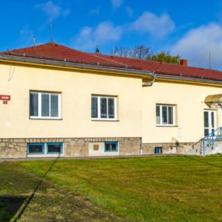 Pronájem obchodu 246 m² Nový Bor Arnultovice, Revoluční