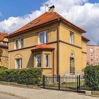 Prodej rodinného domu 294 m&sup2; Nový Bor