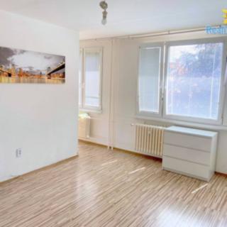 Pronájem bytu 1+kk, garsoniery 27 m² Praha